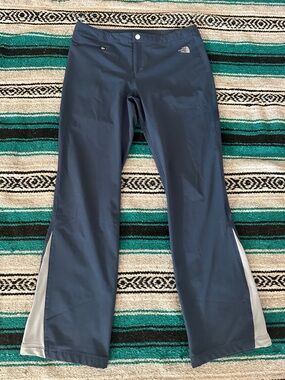 The North Face Women's Active Lightweight Pant in Blue & Gray